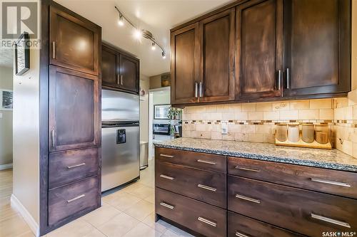 2518 Edward Street, Regina, SK - Indoor Photo Showing Kitchen