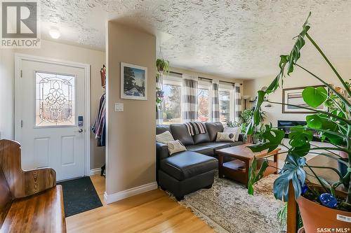 2518 Edward Street, Regina, SK - Indoor