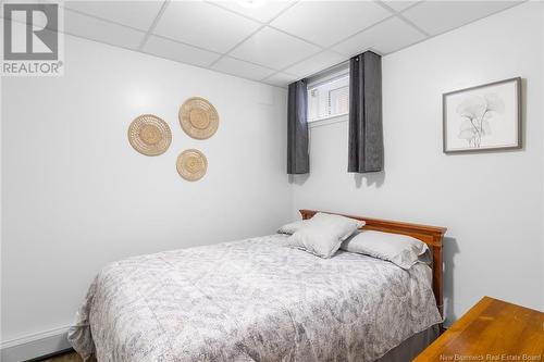 135 Beechwood Crescent, Fredericton, NB - Indoor Photo Showing Bedroom