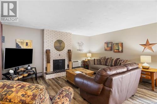 135 Beechwood Crescent, Fredericton, NB - Indoor Photo Showing Living Room With Fireplace