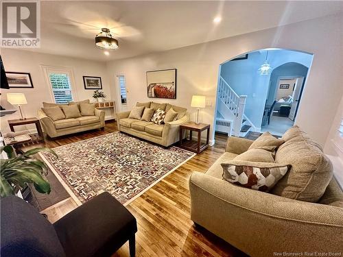 41 Charles Street, Saint Andrews, NB - Indoor Photo Showing Living Room