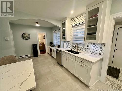 41 Charles Street, Saint Andrews, NB - Indoor Photo Showing Kitchen With Double Sink