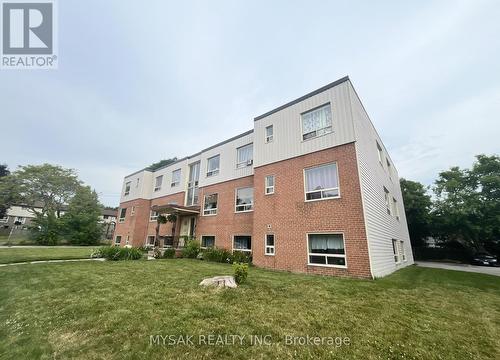 326 Saguenay Avenue, Oshawa, ON - Outdoor With Exterior