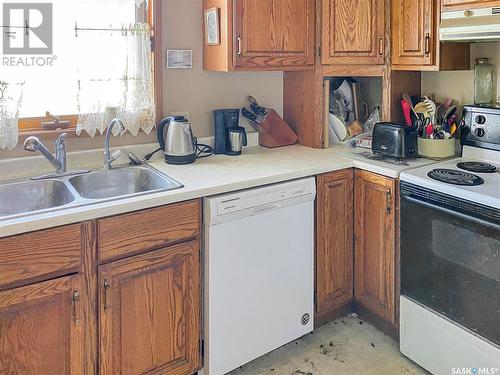 Stewart Acreage, Cut Knife Rm No. 439, SK - Indoor Photo Showing Kitchen With Double Sink