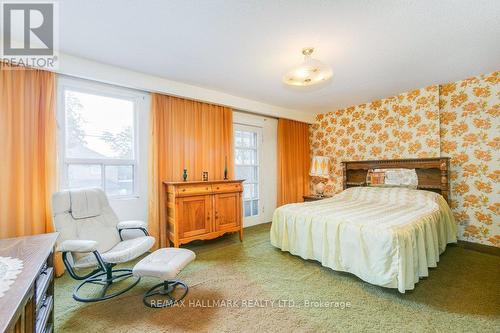 92 Fairview Avenue, Toronto, ON - Indoor Photo Showing Bedroom