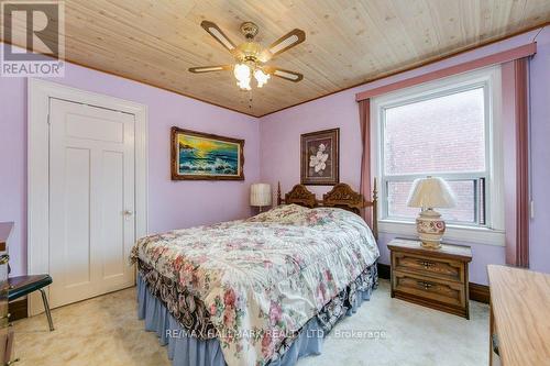 92 Fairview Avenue, Toronto, ON - Indoor Photo Showing Bedroom