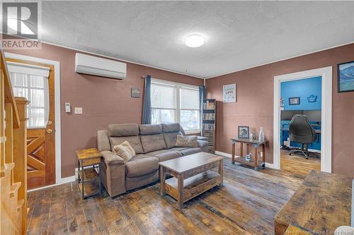 28 Pugsley Avenue, Saint John, NB - Indoor Photo Showing Living Room