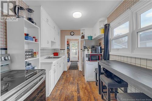 28 Pugsley Avenue, Saint John, NB - Indoor Photo Showing Kitchen