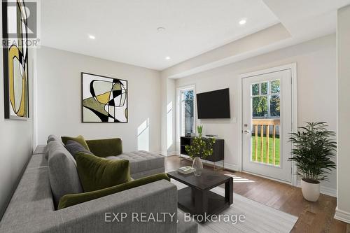 7 Shipley Avenue, Collingwood, ON - Indoor Photo Showing Living Room