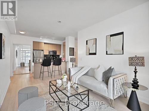 3604 - 56 Annie Craig Drive, Toronto, ON - Indoor Photo Showing Living Room