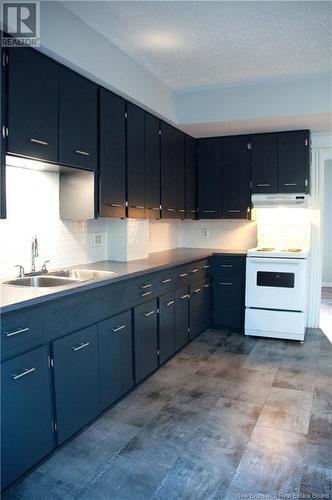 380 Main, Bathurst, NB - Indoor Photo Showing Kitchen With Double Sink