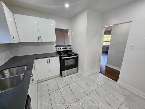 6-450 Arlington Ave, Toronto, ON - Indoor Photo Showing Kitchen With Double Sink