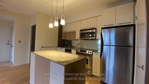 3201-21 Carlton St, Toronto, ON - Indoor Photo Showing Kitchen