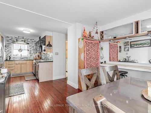 20 York St, Ajax, ON - Indoor Photo Showing Dining Room