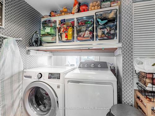 20 York St, Ajax, ON - Indoor Photo Showing Laundry Room