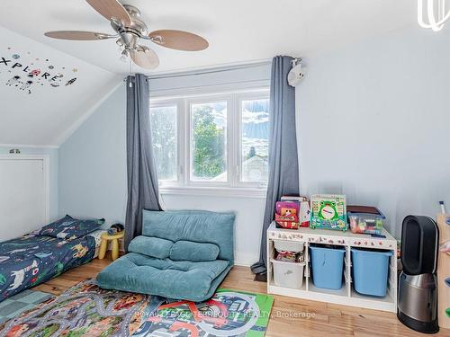 20 York St, Ajax, ON - Indoor Photo Showing Bedroom