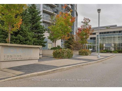 1108-2365 Central Park Dr, Oakville, ON - Outdoor