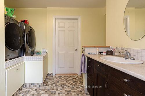 12 Chauncey Ave, Toronto, ON - Indoor Photo Showing Laundry Room