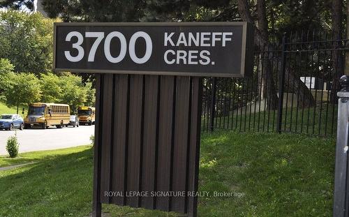 1204-3700 Kaneff Cres, Mississauga, ON - Outdoor