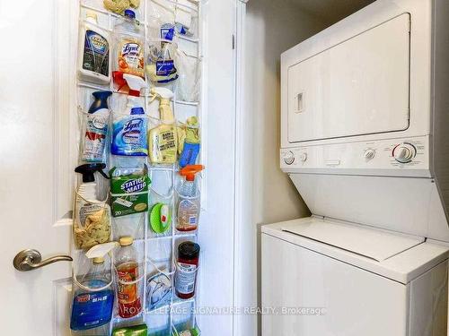 601-100 John St, Brampton, ON - Indoor Photo Showing Laundry Room