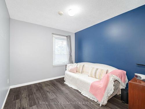 4494 Violet Rd, Mississauga, ON - Indoor Photo Showing Bedroom