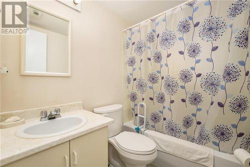 224 Clyde Lane, Lanark Highlands, ON - Indoor Photo Showing Bathroom