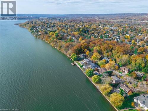 Birds eye view of property featuring a water view - 218 Northshore Boulevard W, Burlington, ON 