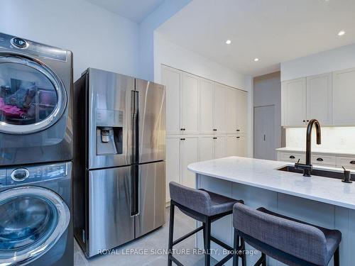 92 Sumach St, Toronto, ON - Indoor Photo Showing Laundry Room