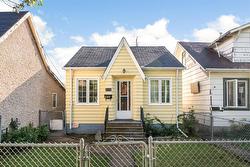 964 Redwood Avenue  Winnipeg, MB R2X 0X8