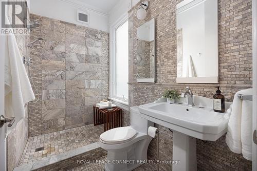 111 Cowan Avenue, Toronto, ON - Indoor Photo Showing Bathroom