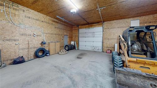 130049 29 Avenue N, Hartney, MB - Indoor Photo Showing Garage