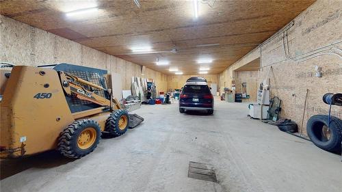 130049 29 Avenue N, Hartney, MB - Indoor Photo Showing Garage