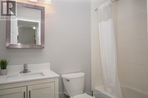 306 - 25 College Street E, Belleville, ON - Indoor Photo Showing Bathroom