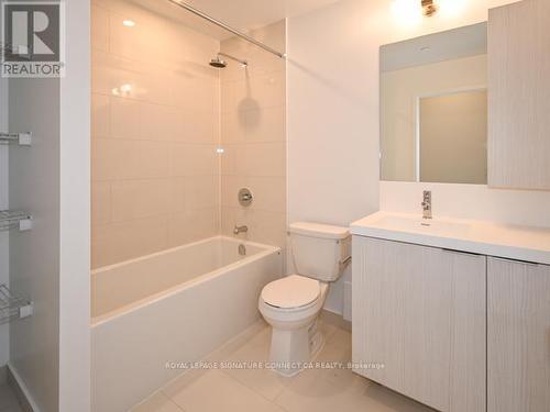 502 - 225 Sumach Street, Toronto, ON - Indoor Photo Showing Bathroom