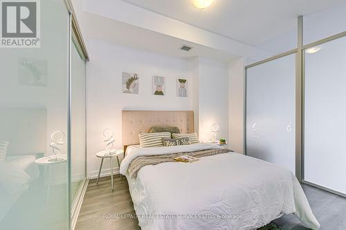 2310 - 426 University Avenue, Toronto, ON - Indoor Photo Showing Bedroom