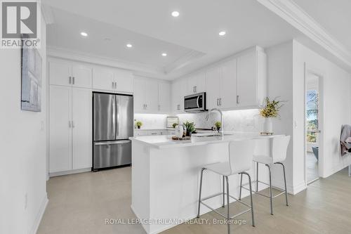 913 - 480 Callaway Road, London, ON - Indoor Photo Showing Kitchen With Upgraded Kitchen