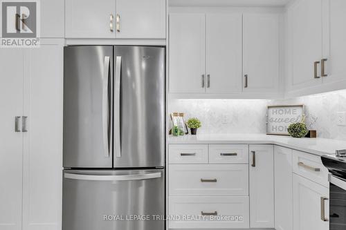 913 - 480 Callaway Road, London, ON - Indoor Photo Showing Kitchen