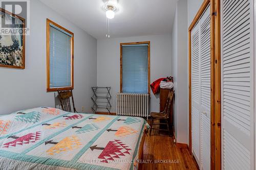 102 Livingston Avenue, Kingston (Central City East), ON - Indoor Photo Showing Bedroom