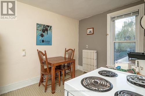 102 Livingston Avenue, Kingston (Central City East), ON - Indoor Photo Showing Dining Room