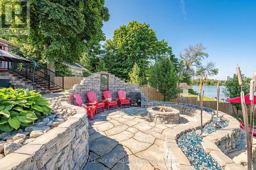 348 Fife Avenue, Smith-Ennismore-Lakefield, ON - Outdoor