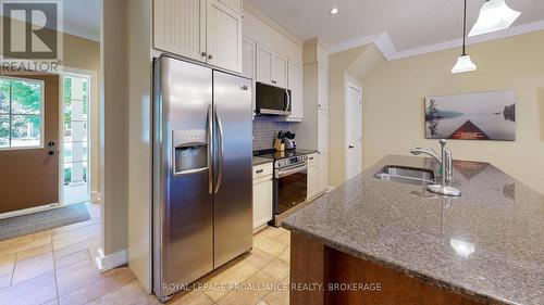 8-2 - 532 10Th Concession Road, Rideau Lakes, ON - Indoor Photo Showing Kitchen With Stainless Steel Kitchen With Double Sink With Upgraded Kitchen