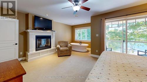 8-2 - 532 10Th Concession Road, Rideau Lakes, ON - Indoor With Fireplace