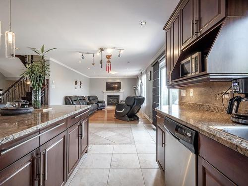 Kitchen - 84 Rue Jean-Paul-Lemieux, Notre-Dame-De-L'Île-Perrot, QC - Indoor Photo Showing Kitchen