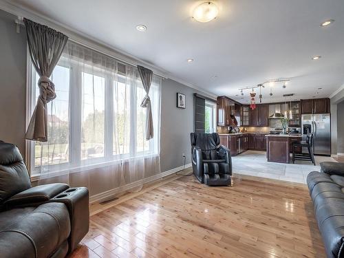 Family room - 84 Rue Jean-Paul-Lemieux, Notre-Dame-De-L'Île-Perrot, QC - Indoor Photo Showing Living Room