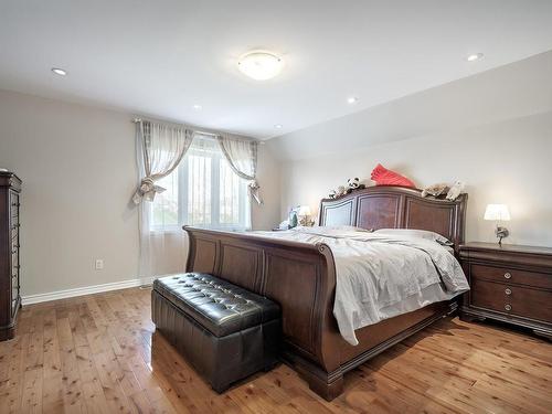 Master bedroom - 84 Rue Jean-Paul-Lemieux, Notre-Dame-De-L'Île-Perrot, QC - Indoor Photo Showing Bedroom