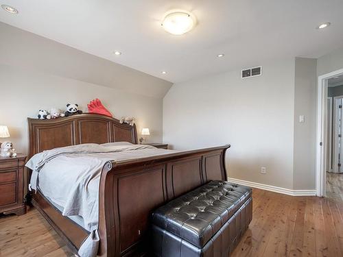 Master bedroom - 84 Rue Jean-Paul-Lemieux, Notre-Dame-De-L'Île-Perrot, QC - Indoor Photo Showing Bedroom