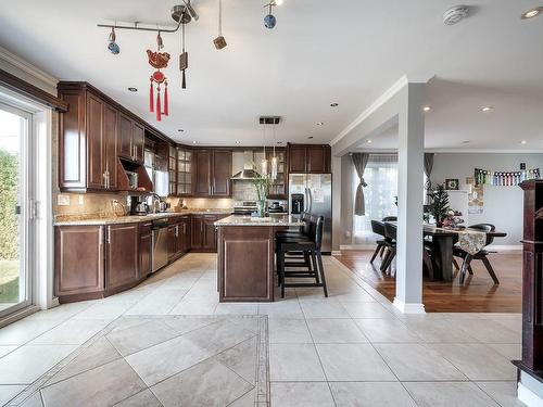 Kitchen - 84 Rue Jean-Paul-Lemieux, Notre-Dame-De-L'Île-Perrot, QC - Indoor Photo Showing Kitchen With Upgraded Kitchen