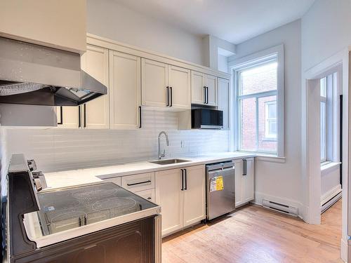 Kitchen - 5351 Av. Du Parc, Montréal (Le Plateau-Mont-Royal), QC - Indoor Photo Showing Kitchen