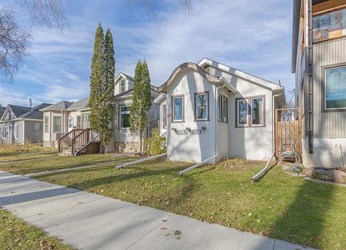 33 Morley Ave, Winnipeg, MB 