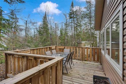 11 Eastshore Dr, Victoria Beach, MB 